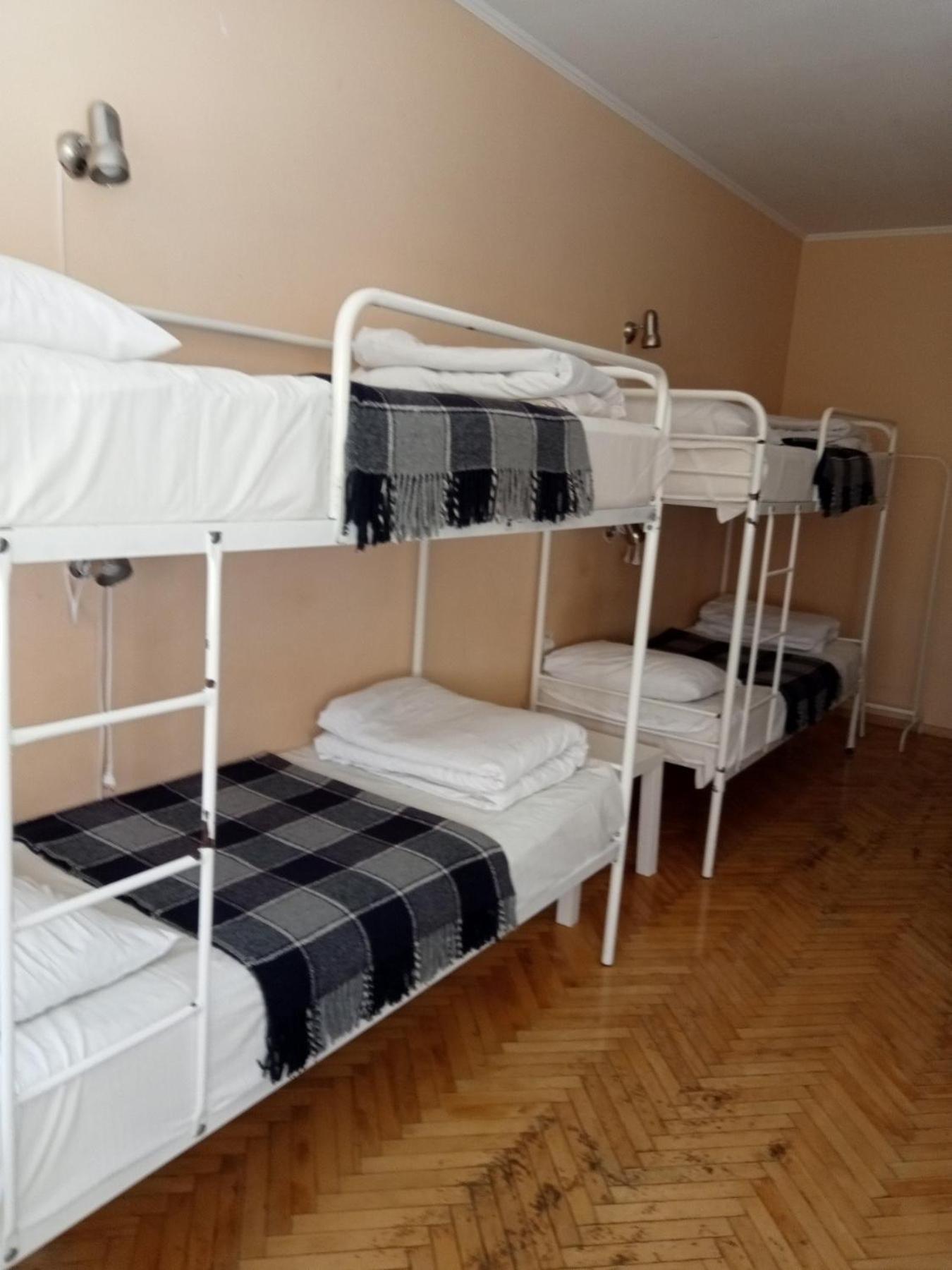 Hostel Iskra Lviv Buitenkant foto