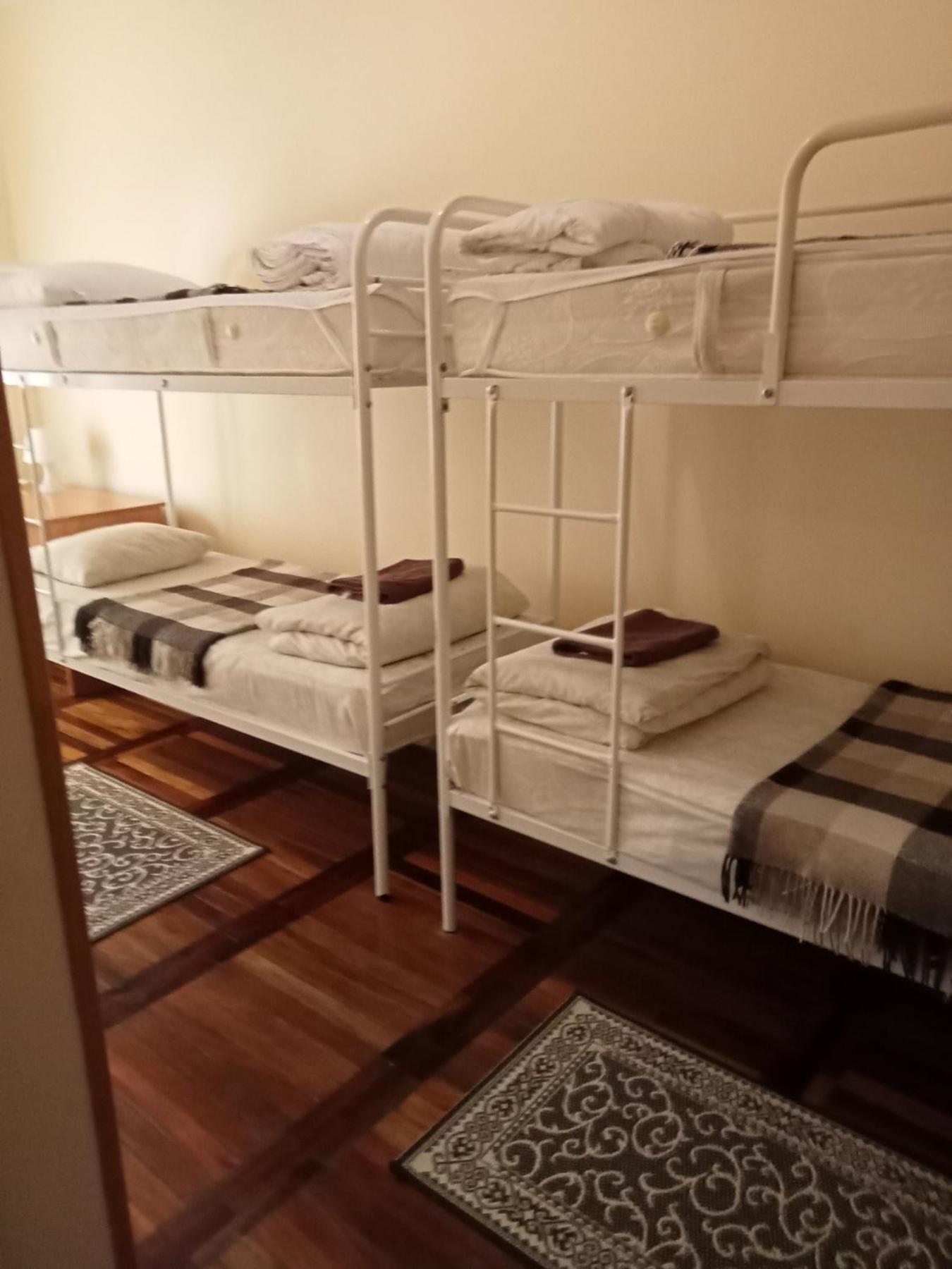 Hostel Iskra Lviv Buitenkant foto
