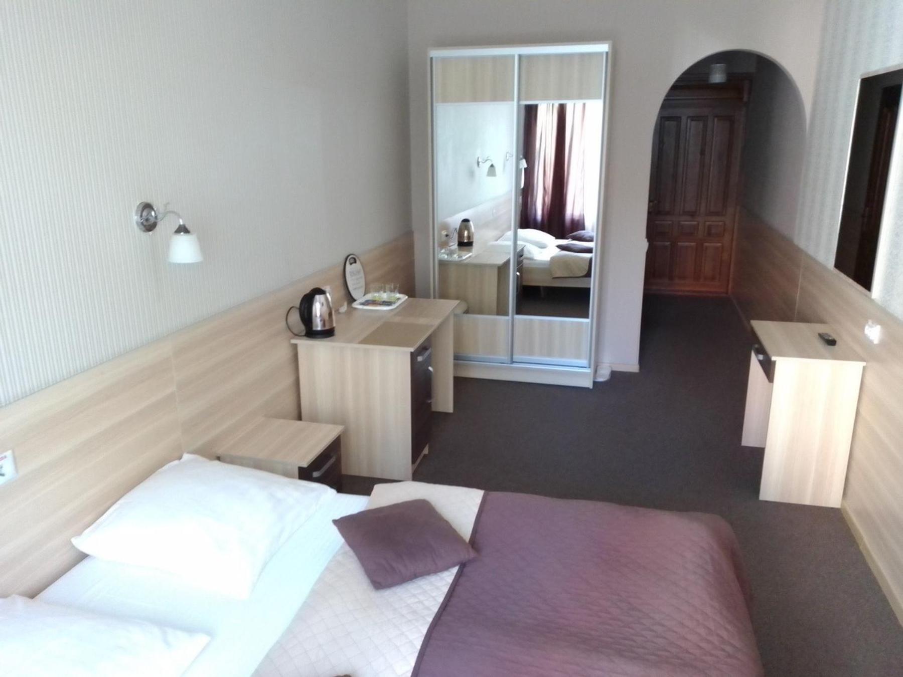 Hostel Iskra Lviv Buitenkant foto