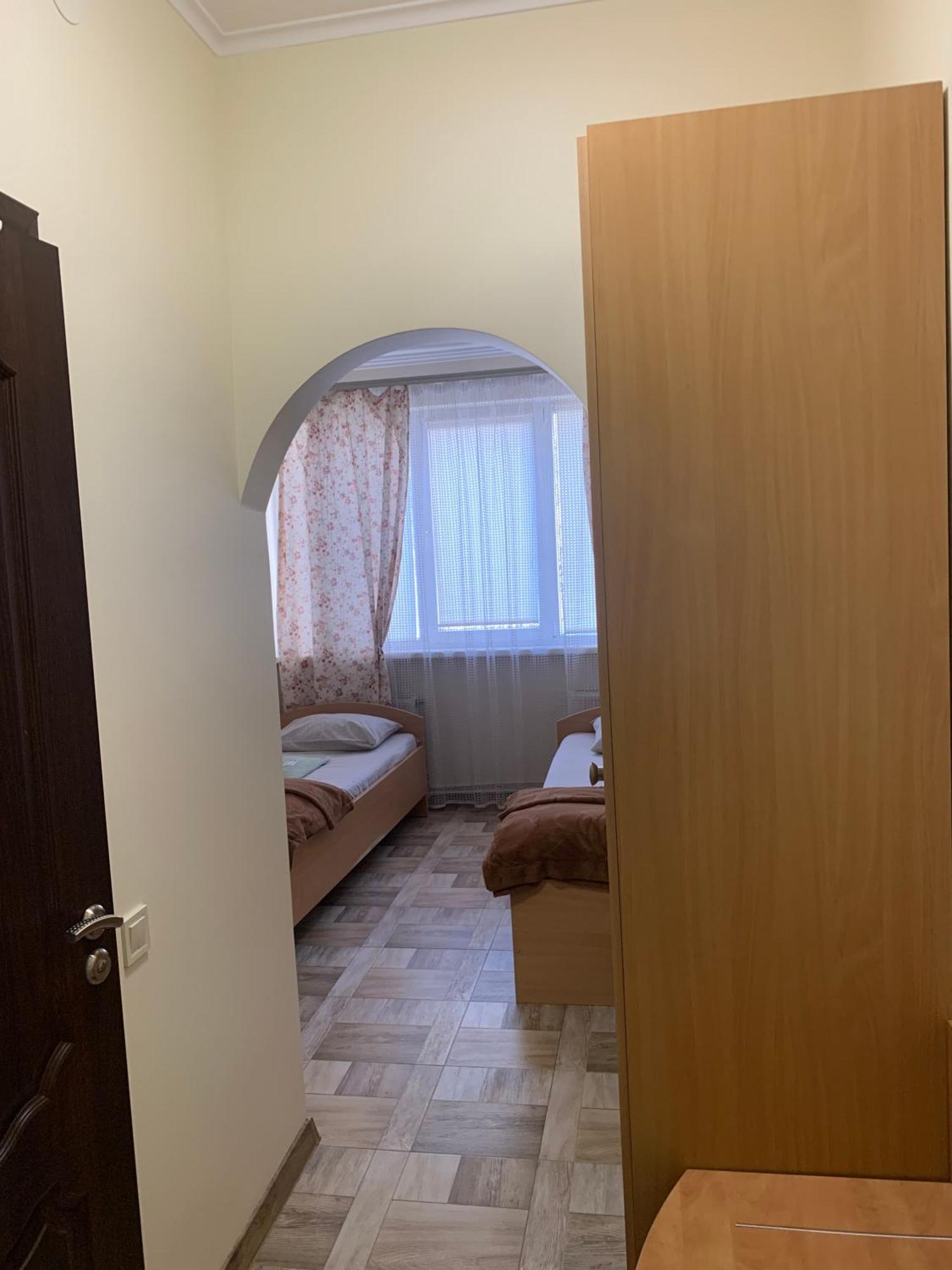 Hostel Iskra Lviv Buitenkant foto